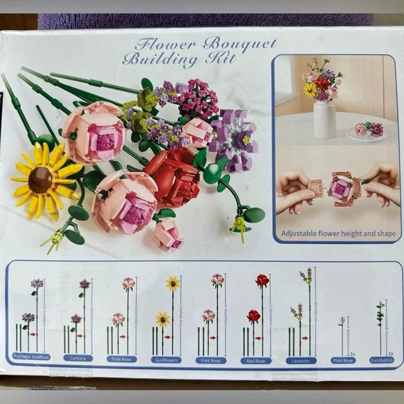 Like legos flower bouquet building set with vase 530 pieces - Picture 3 of 6